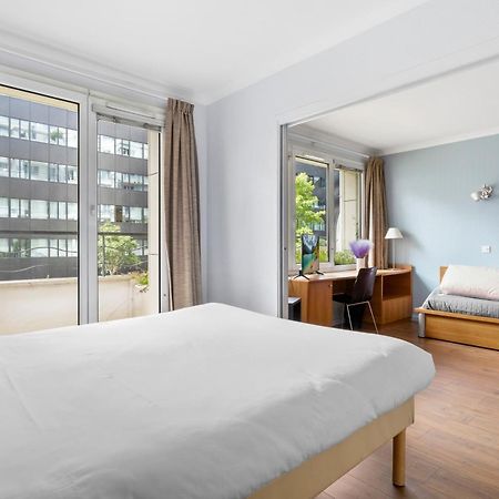 Grand Appartement Avec Balcon - Proche Parc Des Expo - Parking Privee Исси-ле-Мулино Экстерьер фото